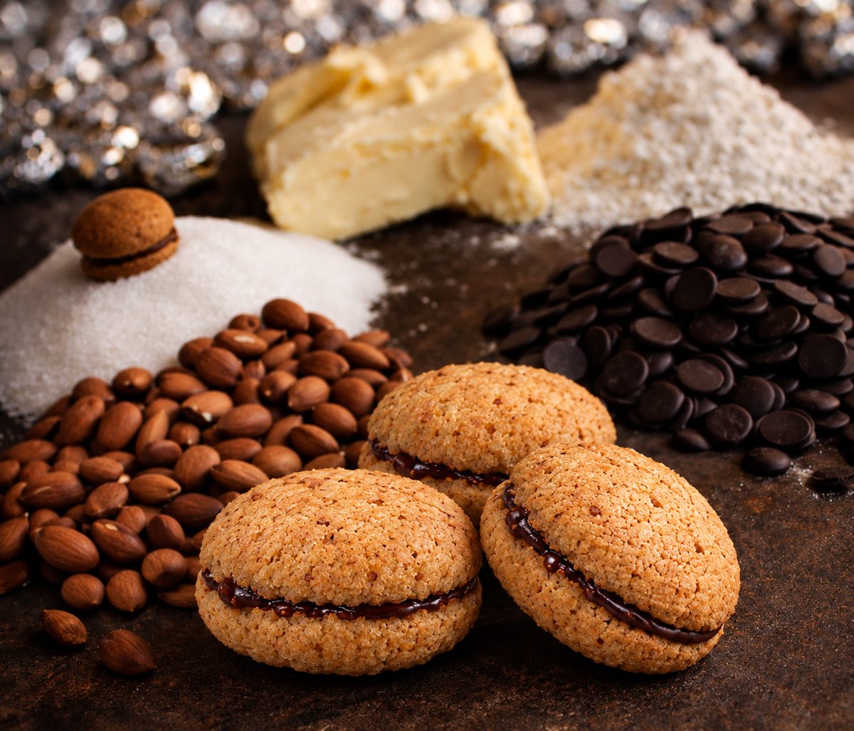 Guerci baci di dama with almonds, butter, sugar and dark chocolate